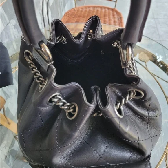 ❌SOLD❌SUPER CUTE!Chanel Bag Black Backpack Quilted Calfskin/Can use as a HandBag - Picture 6 of 16